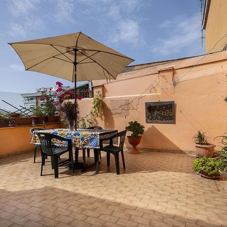 Apartamento Carola'S Terrace / La Terrazza Di Carola Roma Exterior foto