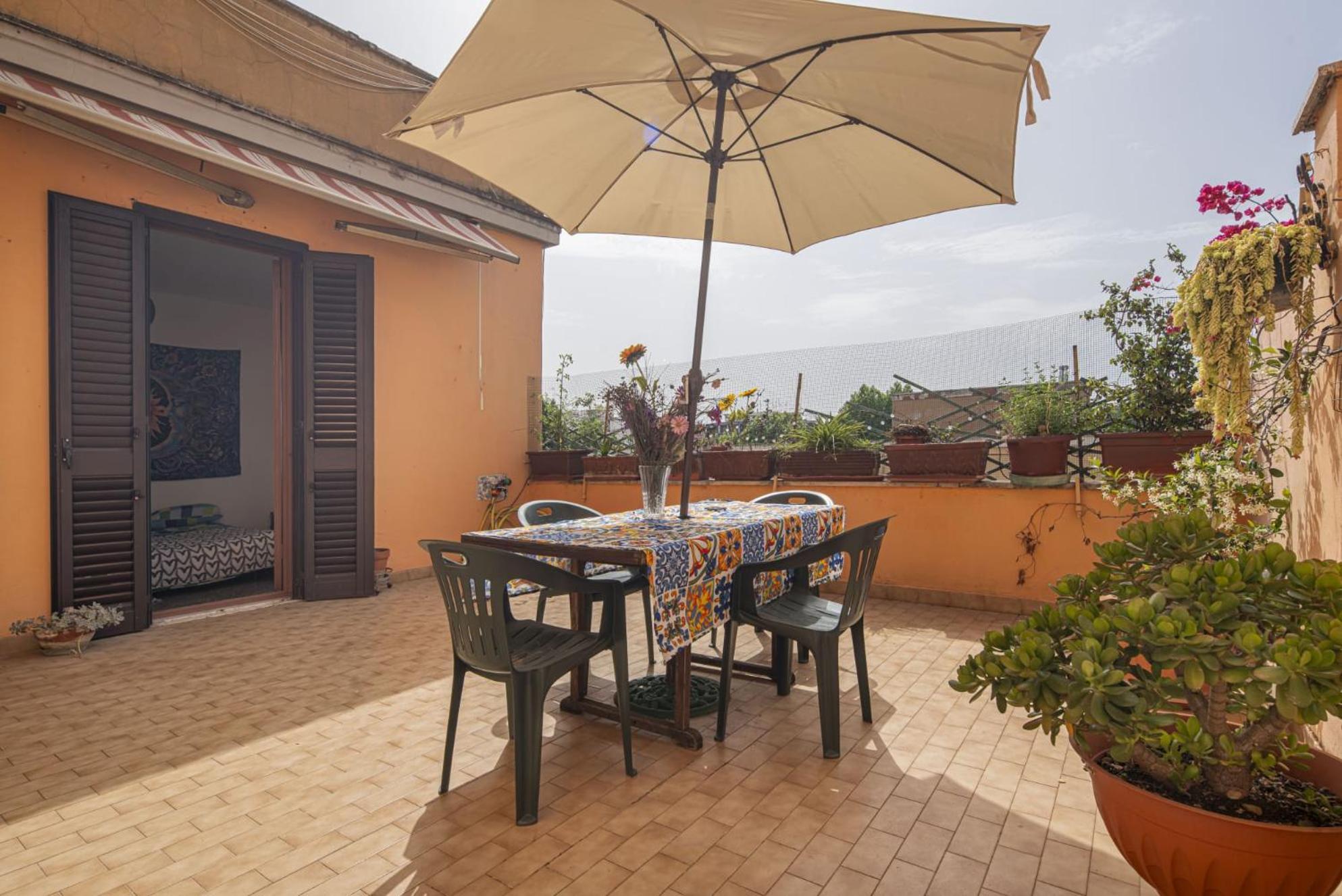 Apartamento Carola'S Terrace / La Terrazza Di Carola Roma Exterior foto